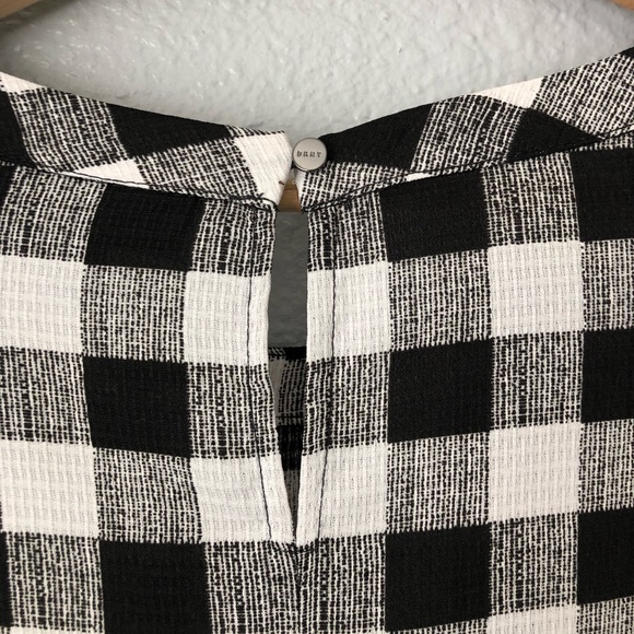 ☀️DKNY Black and White Checkered Top - Picture 6 of 6